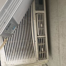 2 Window Ac 1 Big 1 Medium