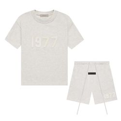 ESSENTIALS FEAR OF GOD