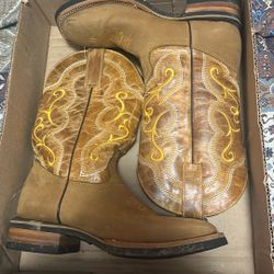 Cowboy boots size 7 
