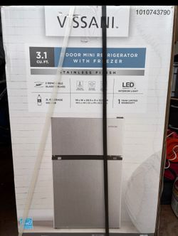 NEW Mini Refrigerator small