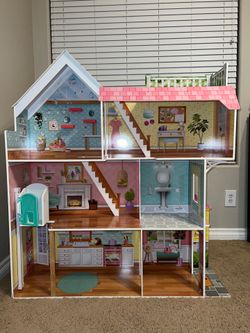 Large 3 Story Dollhouse