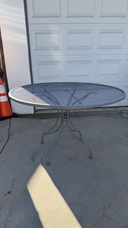 Vintage Patio Table & 4 Chairs