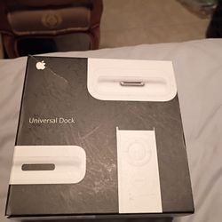 Apple Universal Dock