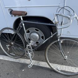 Specialized Expedition Touring 58-60cm  offers ignored DONT CONTACT UNLESS READY TO BUY 