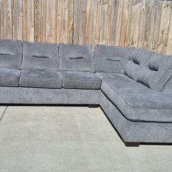 Modern Gray Sectional with Chaise + Ottoman – FREE Delivery 🚚