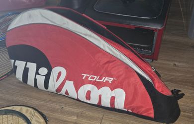Tennis racquet carrier