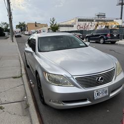 2007 Lexus LS 460