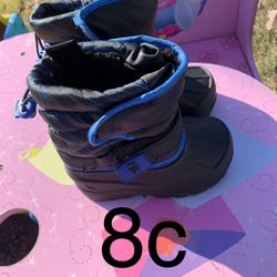 Boys Size 8c Snow boots 