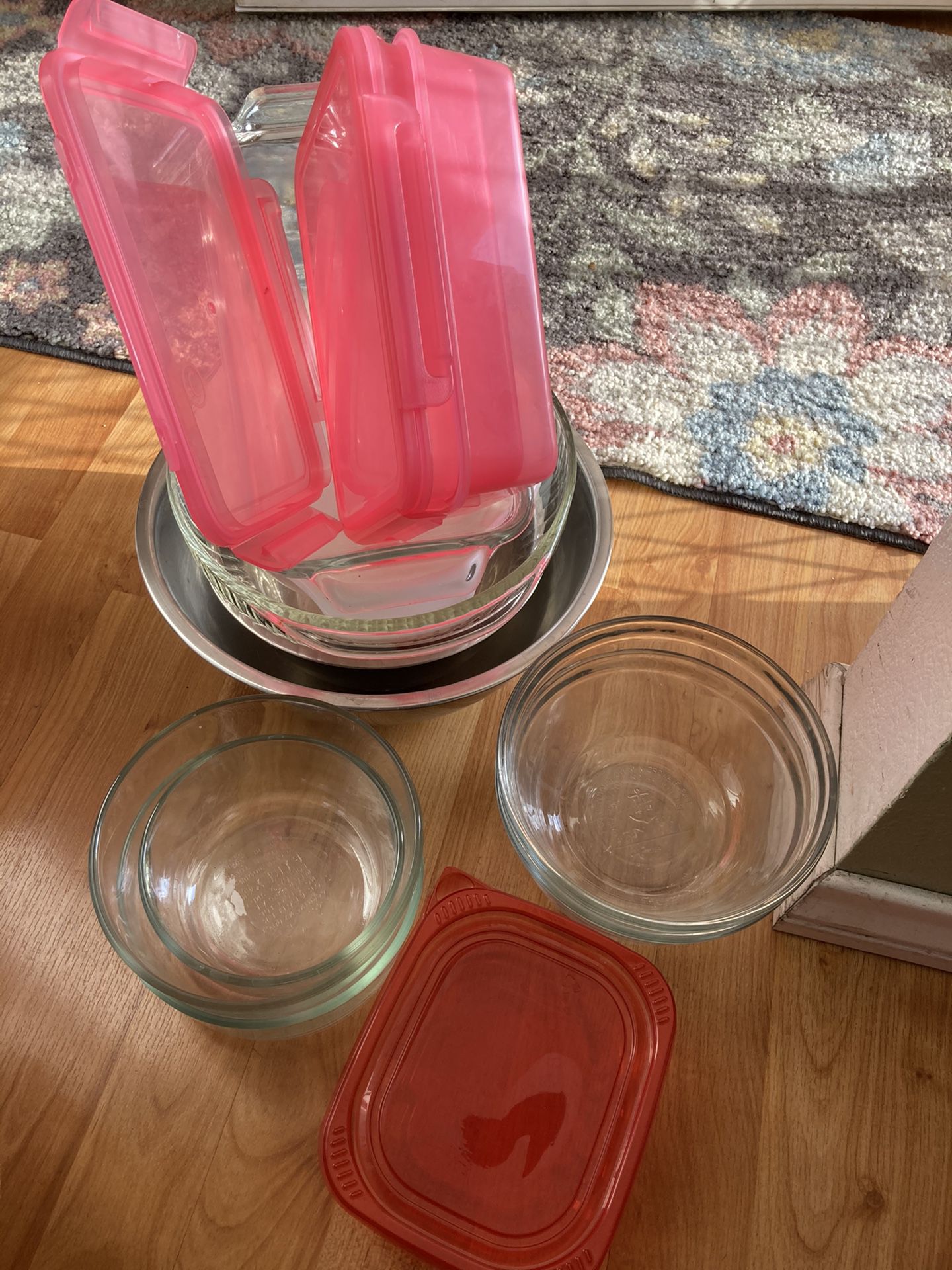 Pyrex baking dishes, plastic containers, Copco plastic ware