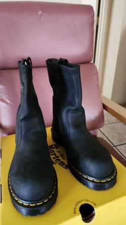 Dr. Marten Icon Boots