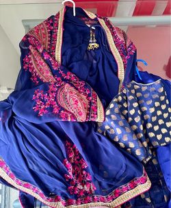Embroidered cotton saree with 2 blouses