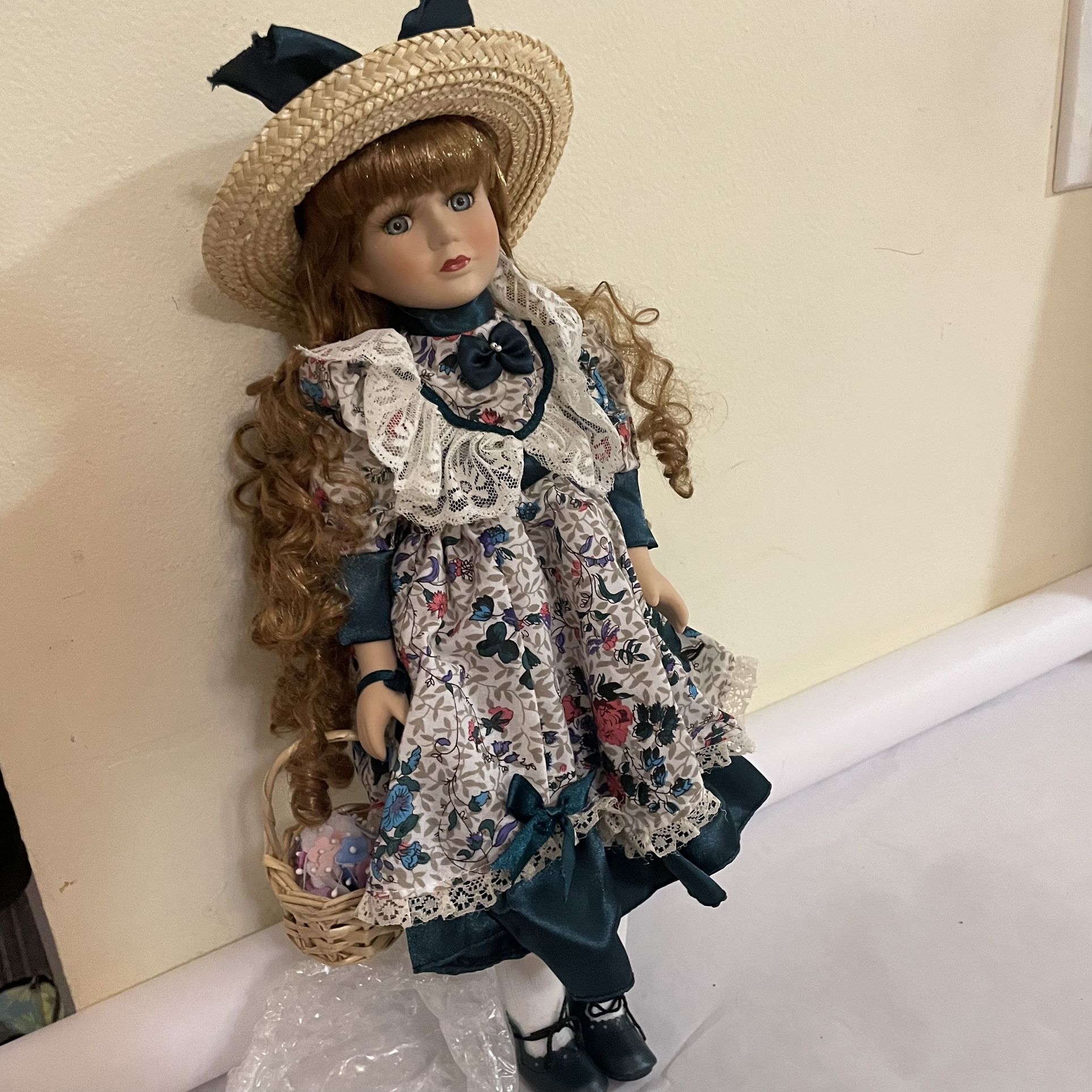 Vintage German Doll, Nostalgie Puppe, New in Box