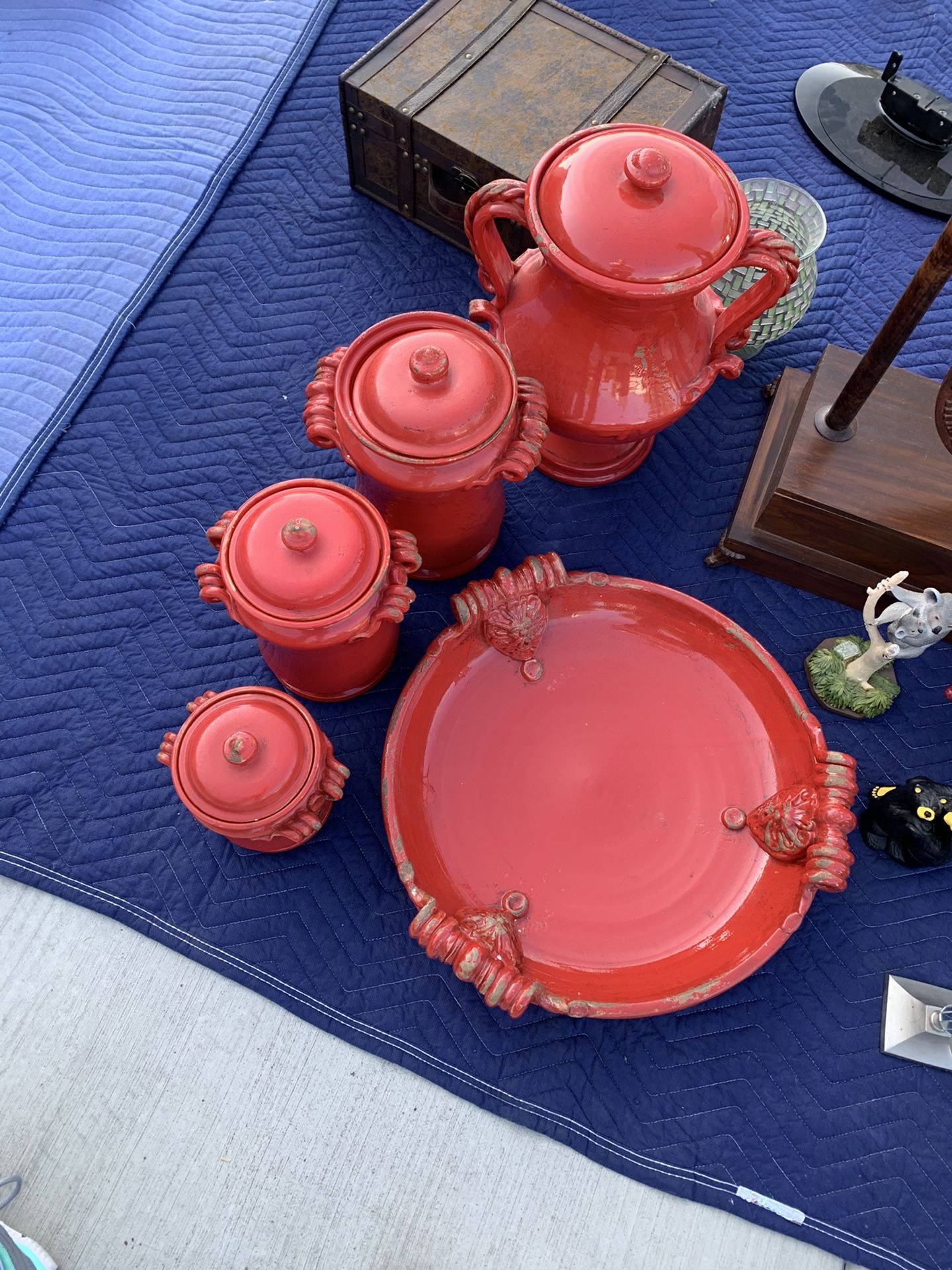 9 PIECE ITALIAN POTTERY SET