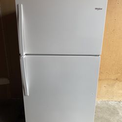 Like New Whirlpool Refrigerator Warranty! Free  Delivery 