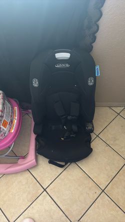 Minnie walker and graco car seat
