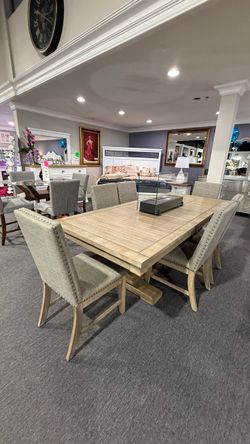 7 PC DINING TABLE