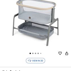 Maxi Cosi Bassinet W/ mattress