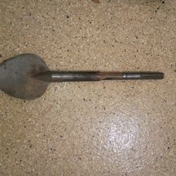 Milwaukee 48-62-4194 Clay Spade Chisel, SDS Max® Shank, 4-1/4 in W Blade, 16 in