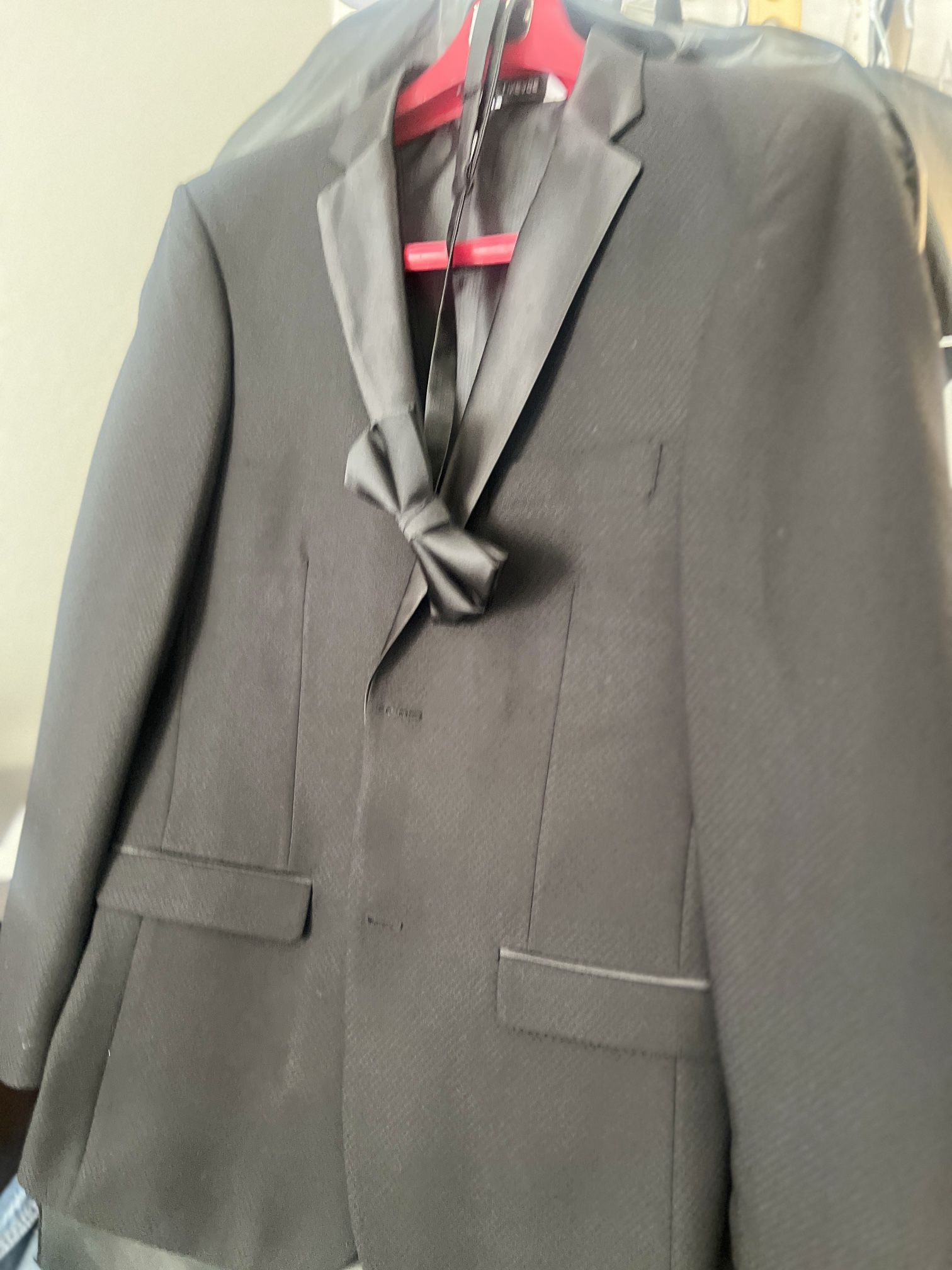 Men Suit Jacket And Bow Tie Size 40L