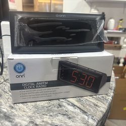 Digital A.M. Fm Clock Radio Brand New