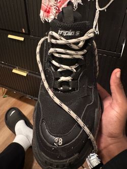 Balenciaga triple S