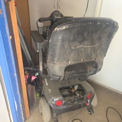 Mobility Scooter & Aluminum Vehicle Carrier – For Sale!