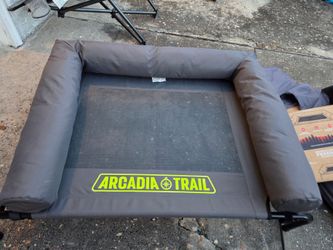 Arcadia Trail raised dog beds