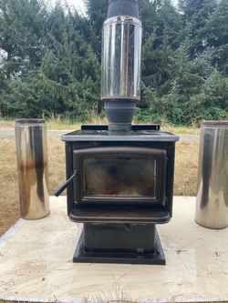 Pacific Energy Wood Stove with Stovepipe