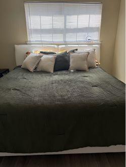 Moving sale