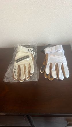 Baseball gloves