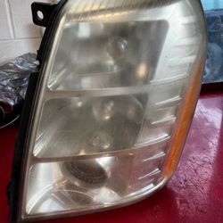 2007-2014 Cadillac Escalade Left Driver side HID Xenon Headlight OEM 07-14