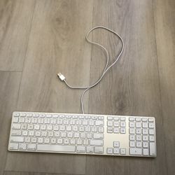 Apple Aluminum Wired Keyboard 