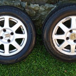 Lightly Used 15 In. Tires And oem Honda Rims Thumbnail