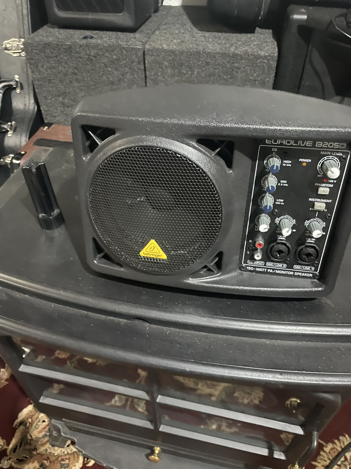 Behringer Eurolive Stage Monitor