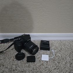 Canon EOS Rebel T100 Beginner Camera Kit!!