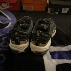 Jordan 1’s size 6.5