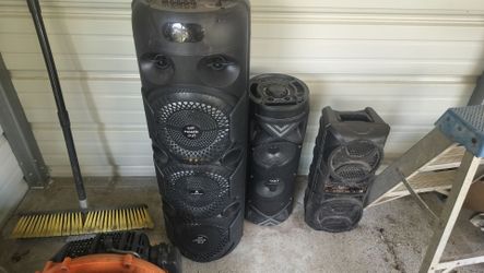 The bigger speaker works great you could take all three of them the two little ones need the computer boards but do come on it it wouldn't charge when