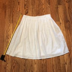 Eyelet Summer Skirt Sz M 24” Long , Lined