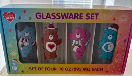 Care Bears Gift Bundle Set Of 4 Holiday Christmas Drinking Glasses