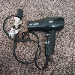 Revlon hair dryer asking $12 cash must pick up Broadway and apache buckeye az