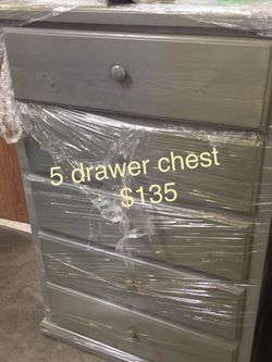 5 drawer chest $135