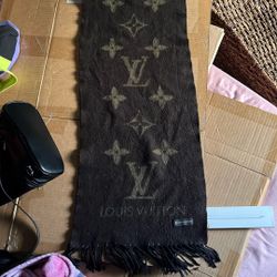 Louis Vuitton Scarf