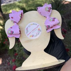 Size Small Clifford And The Big Red Dog Girls Hair Bows With Glitter Red On The Inside 