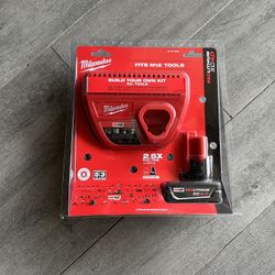 Milwaukee M12 12-Volt Lithium-Ion XC Battery Pack 4.0 Ah and Charger Starter Kit