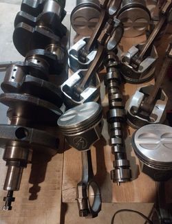 gen 2 lt1 hot cam, forged piston/rods w/rings, and crank💰