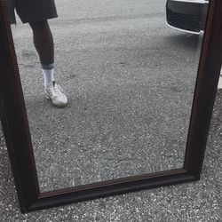 Beautiful mirror great condition 26”x34”