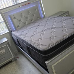 Queen Bed!!!Ask For Price!!!Preguntar Por Precio 