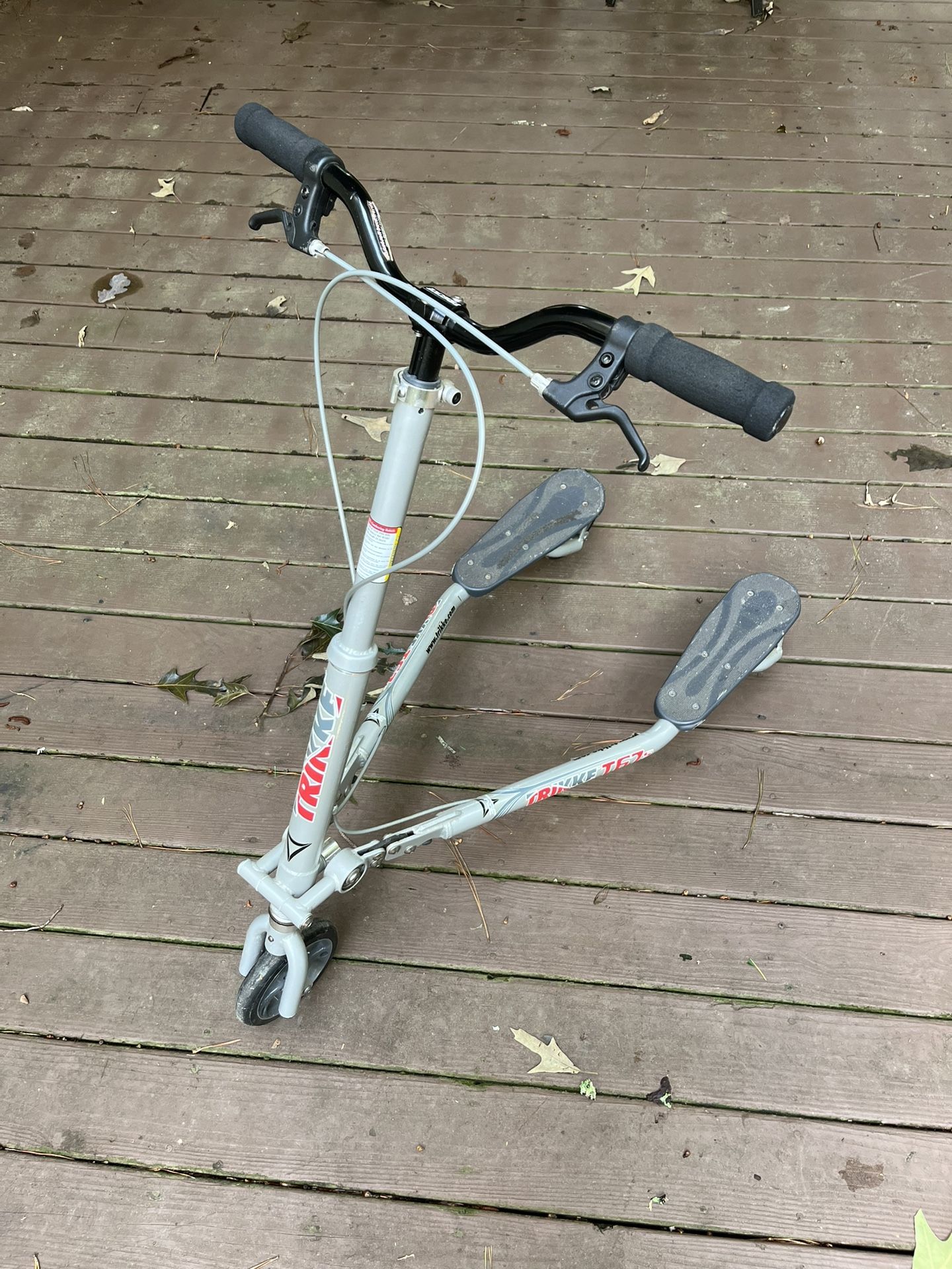 Trikke T67s 3-wheel carving scooter