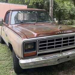 1989 Dodge ram 1500 Long Bed …. Only 30,000 Miles 