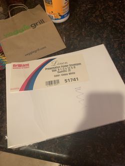 Linen presentation folder envelopes